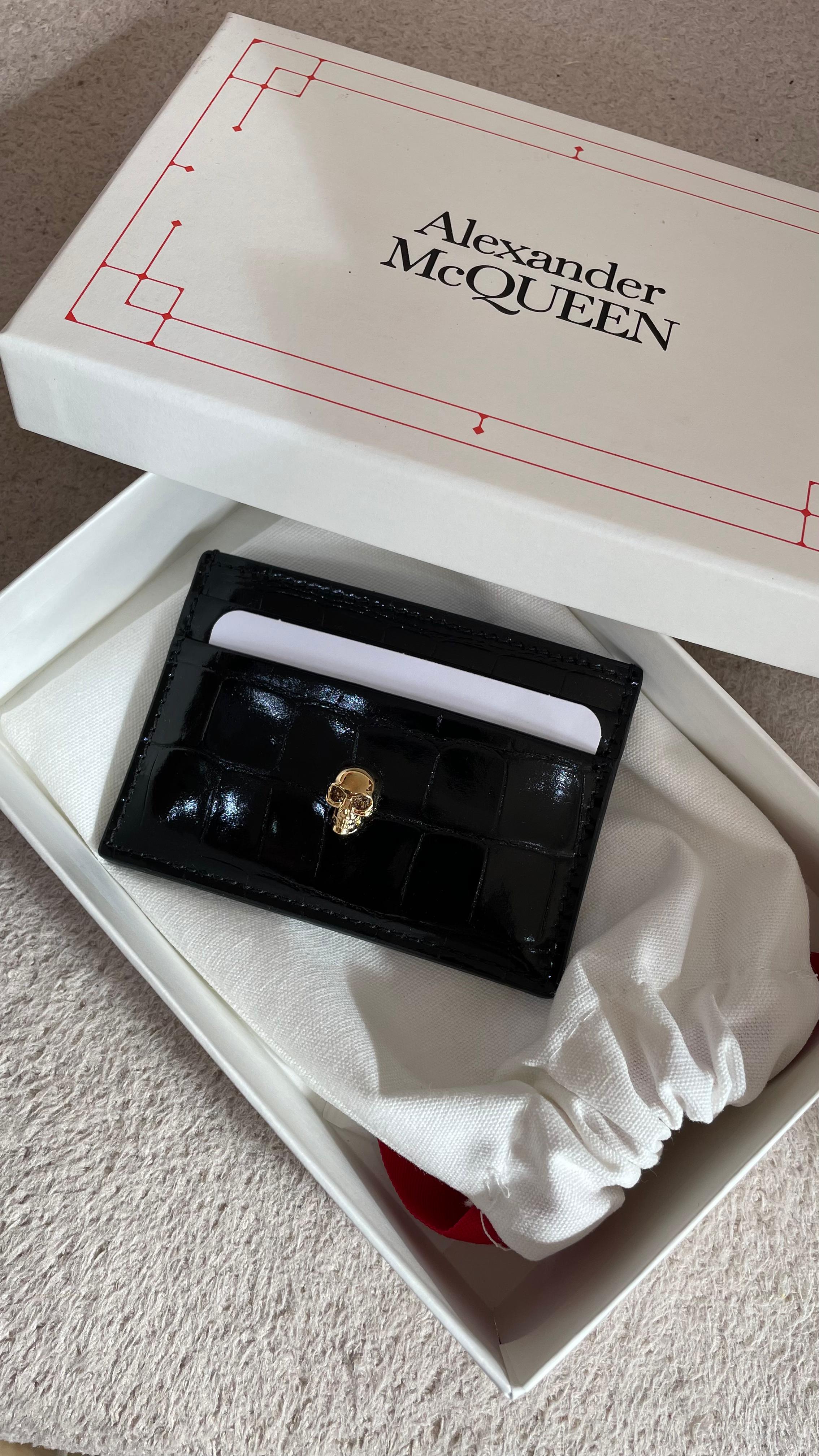 Skull Card Holder