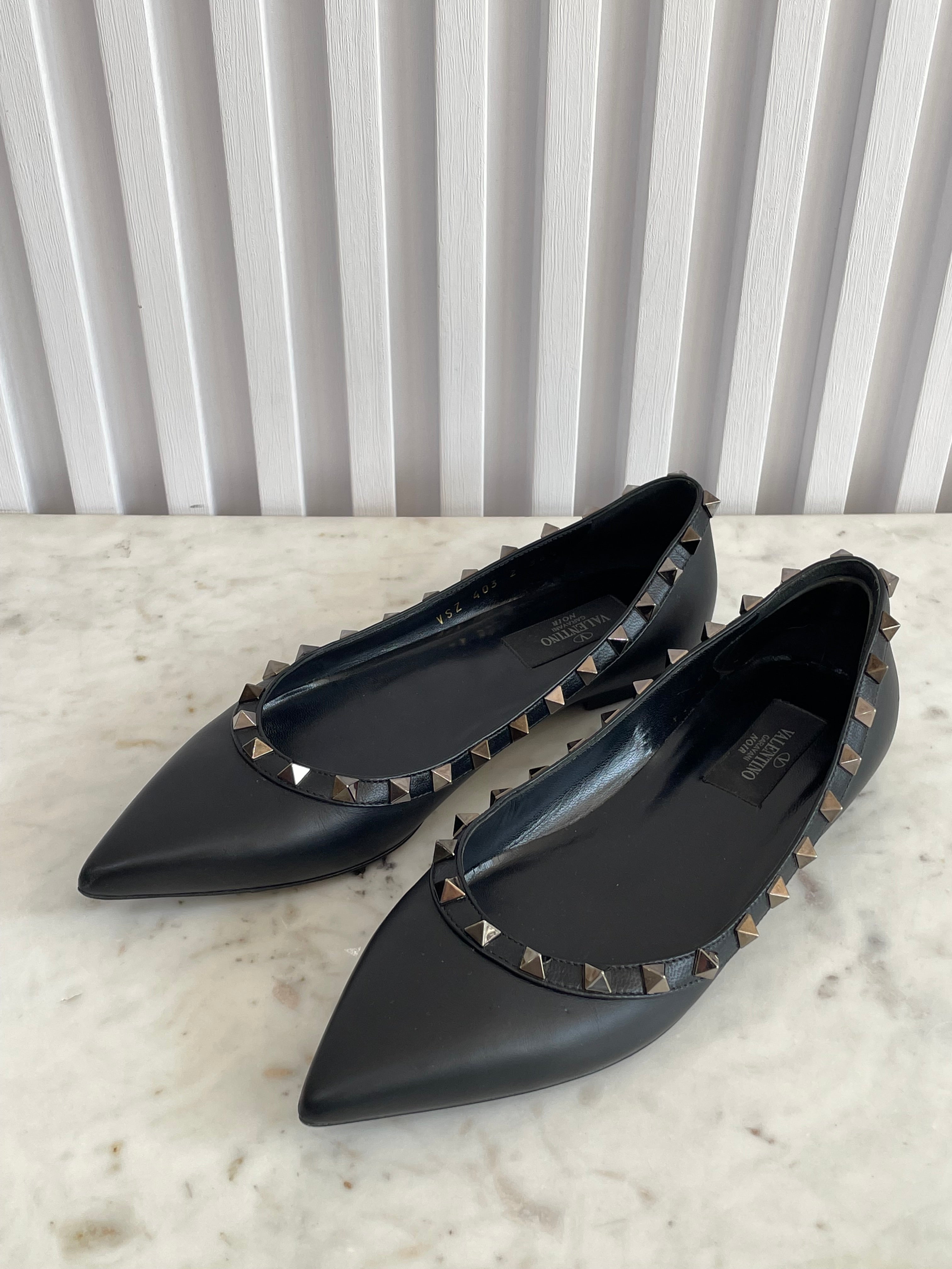 Noir Rockstud Ballerina Flats